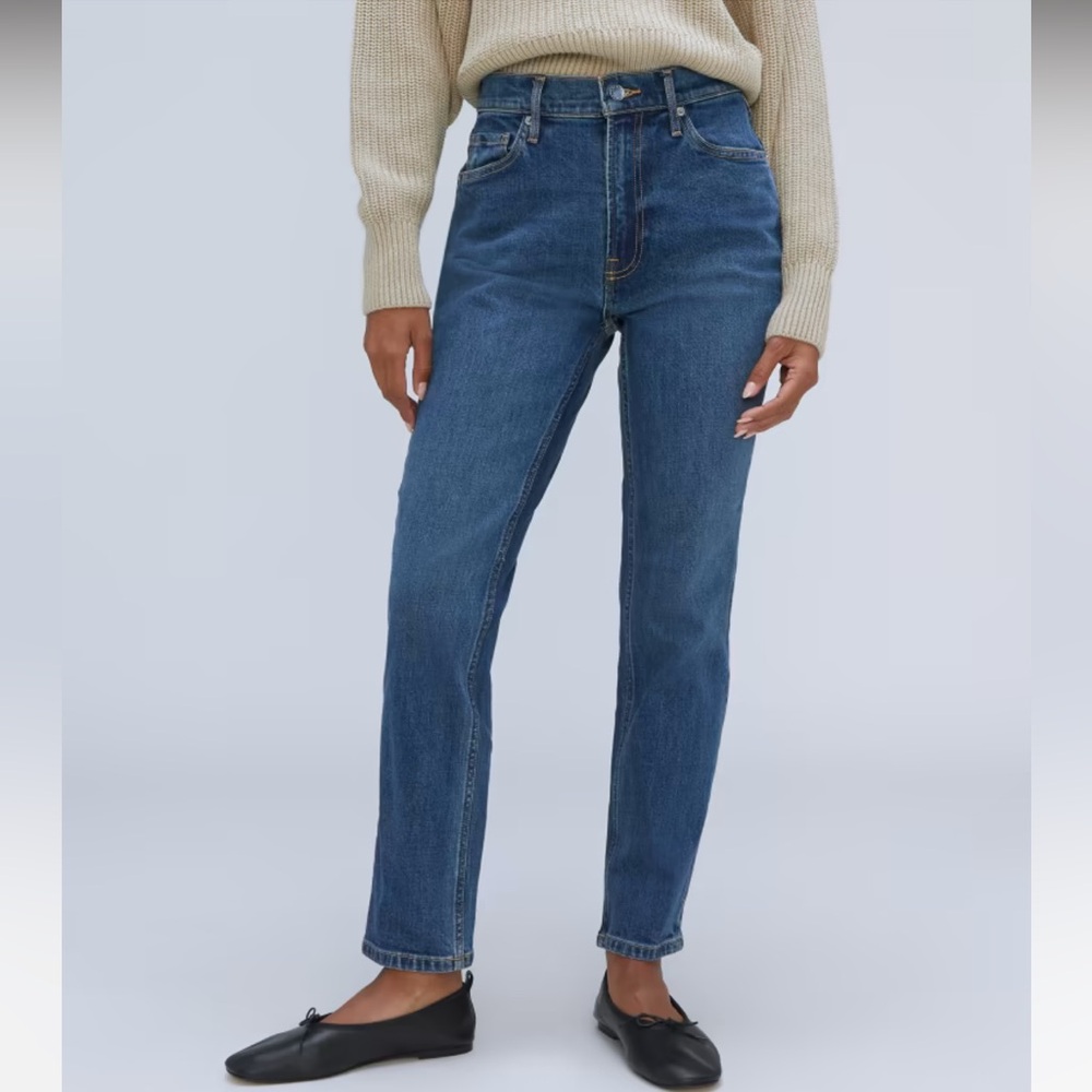 Everlane The Original Curvy Cheeky Jean (26 26.5 inseam/ color Washed Midnight)